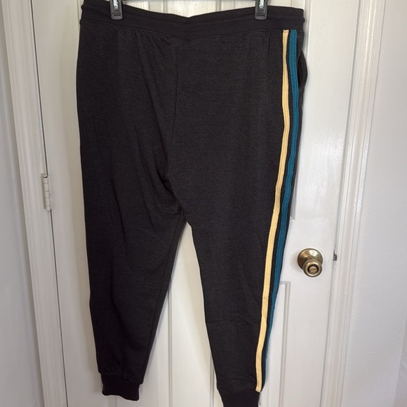 Critical Role Men’s Gray Jogger, Leisure, Active Wear Sweatpants - Picture 5 of 12
